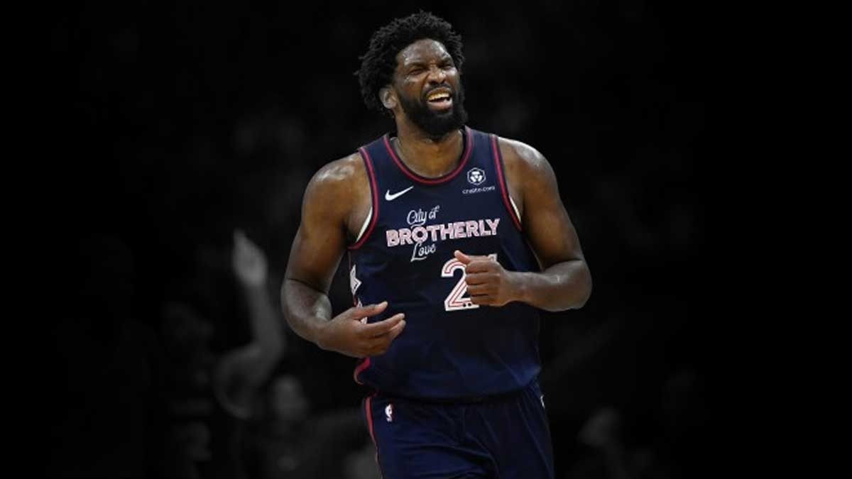 Which records did Joel Embiid break as he dropped 70 points?